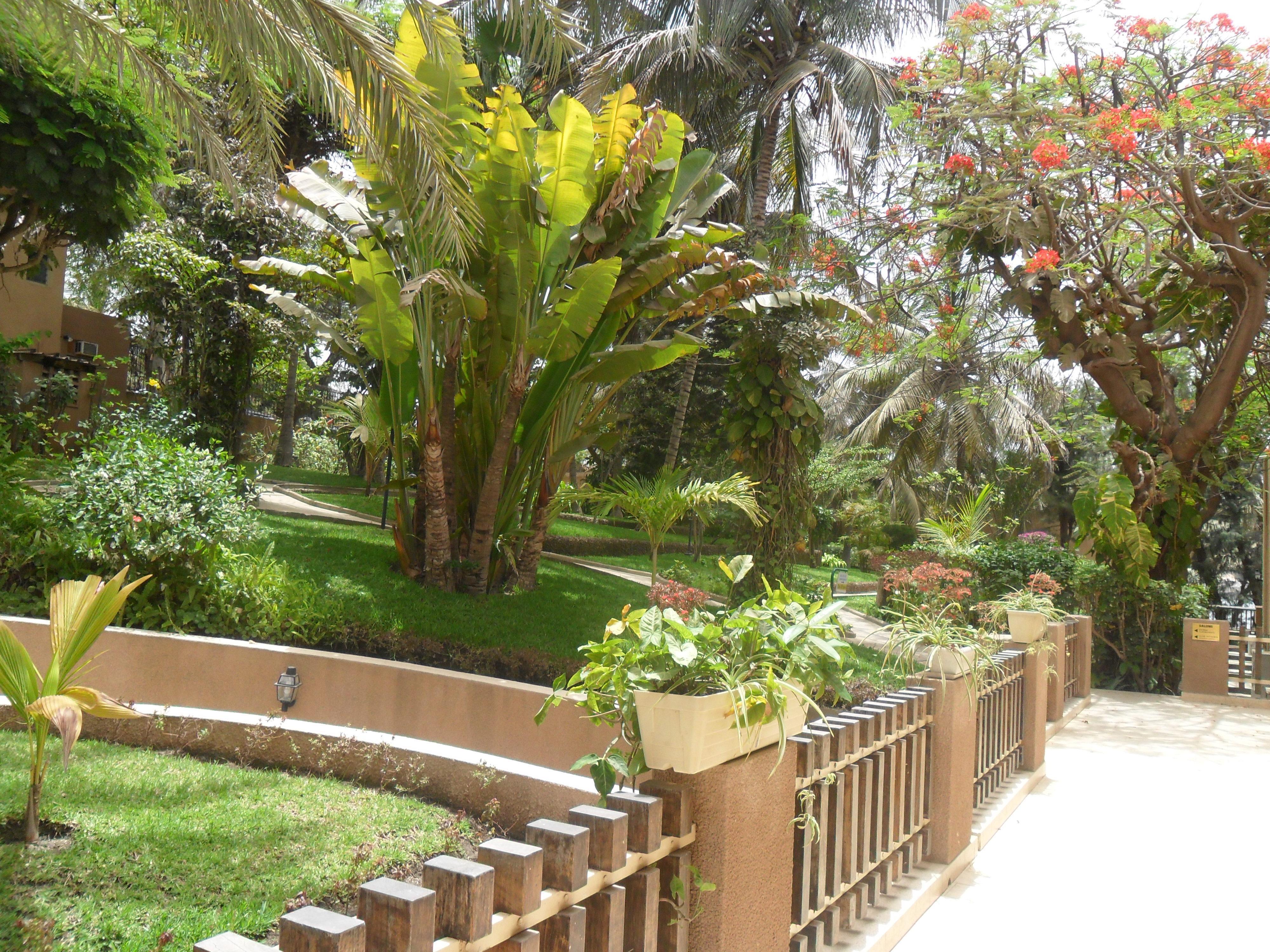 Hotel Jardin Savana Dakar Exterior photo