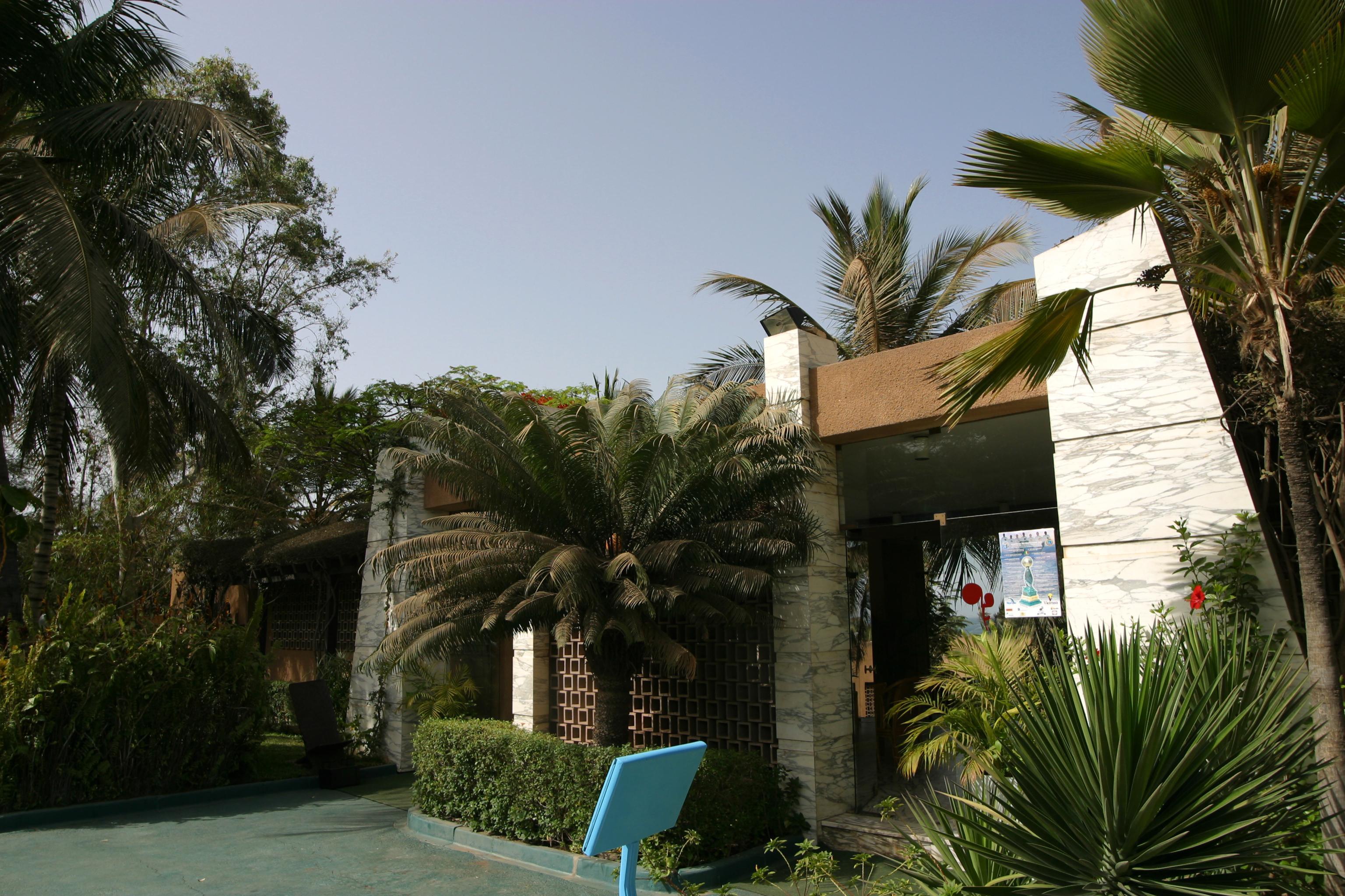 Hotel Jardin Savana Dakar Exterior photo