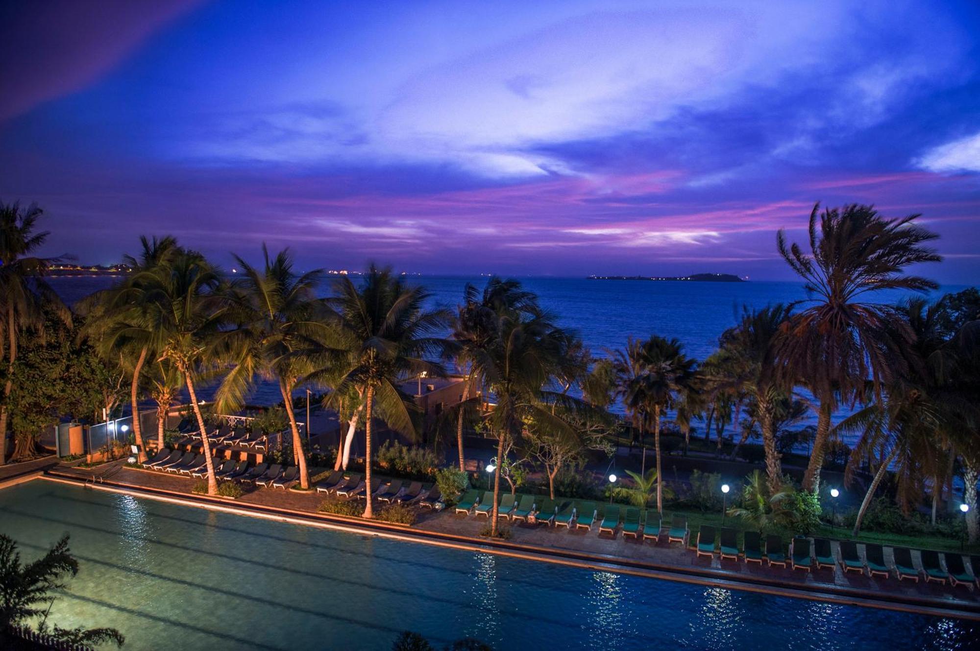 Hotel Jardin Savana Dakar Exterior photo