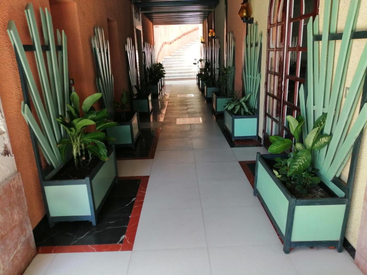 Hotel Jardin Savana Dakar Exterior photo