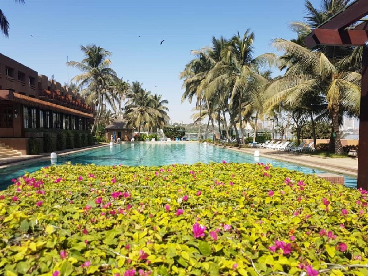 Hotel Jardin Savana Dakar Exterior photo