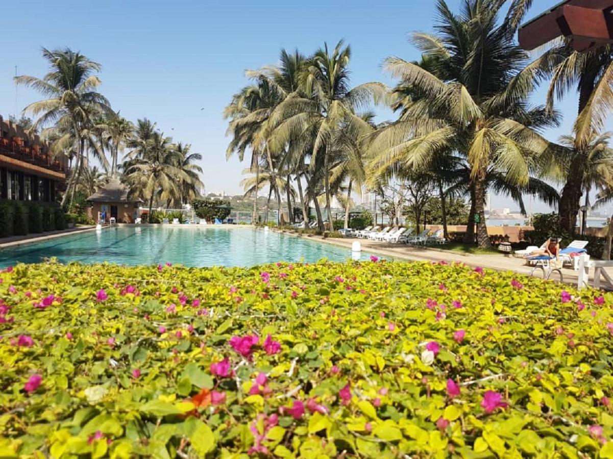 Hotel Jardin Savana Dakar Exterior photo